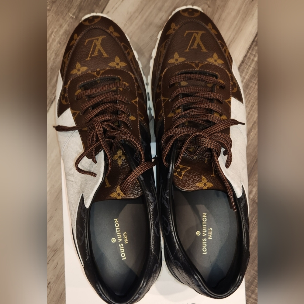 Louis Vuitton run away tri-color monogram leather Sneaker